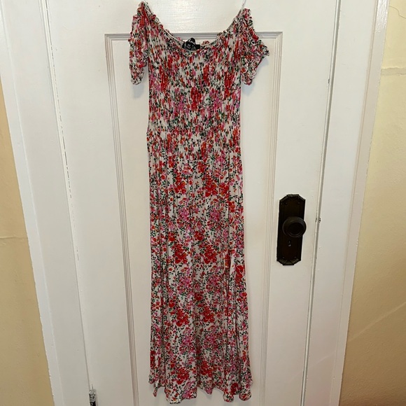 Lulu’s sundress - Picture 4 of 4